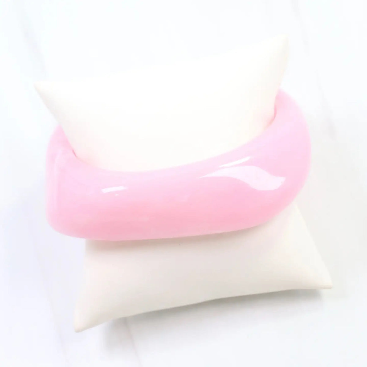 Chelsea Geometric Bangle Bracelet Pink
