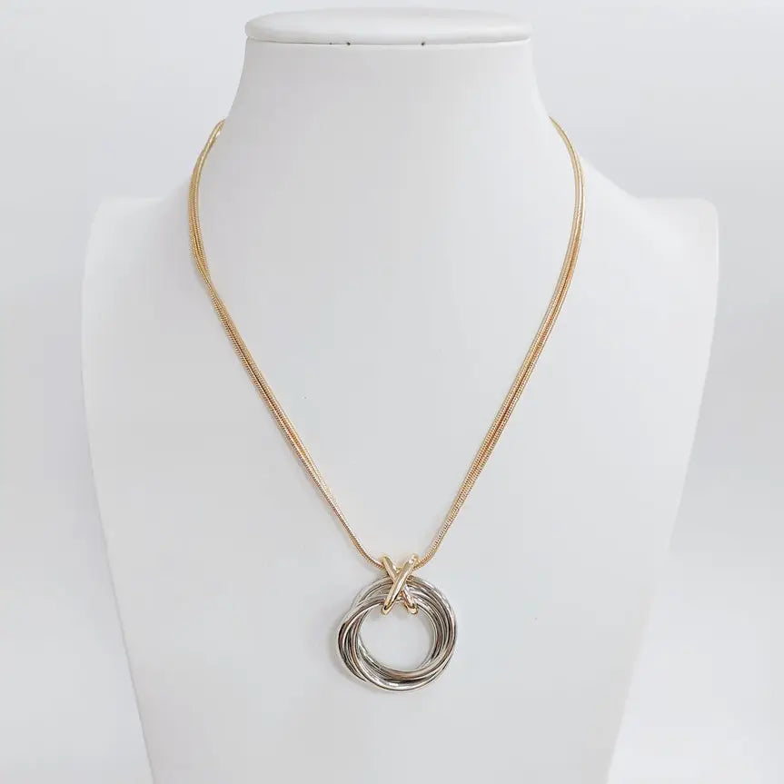 GOLD CHAIN WITH SILVER CIRCLE NECKLACE