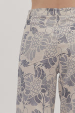 HIGH WAISTED ECRU COUNTRY BLUE FLORAL PANT