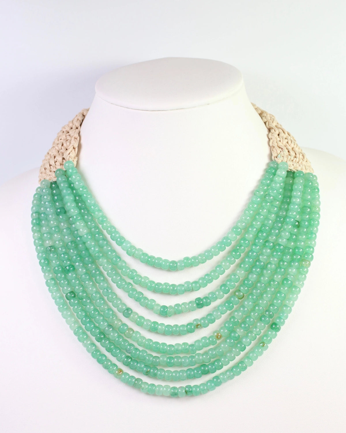 GREEN BEADED LAYERED NECKLACE