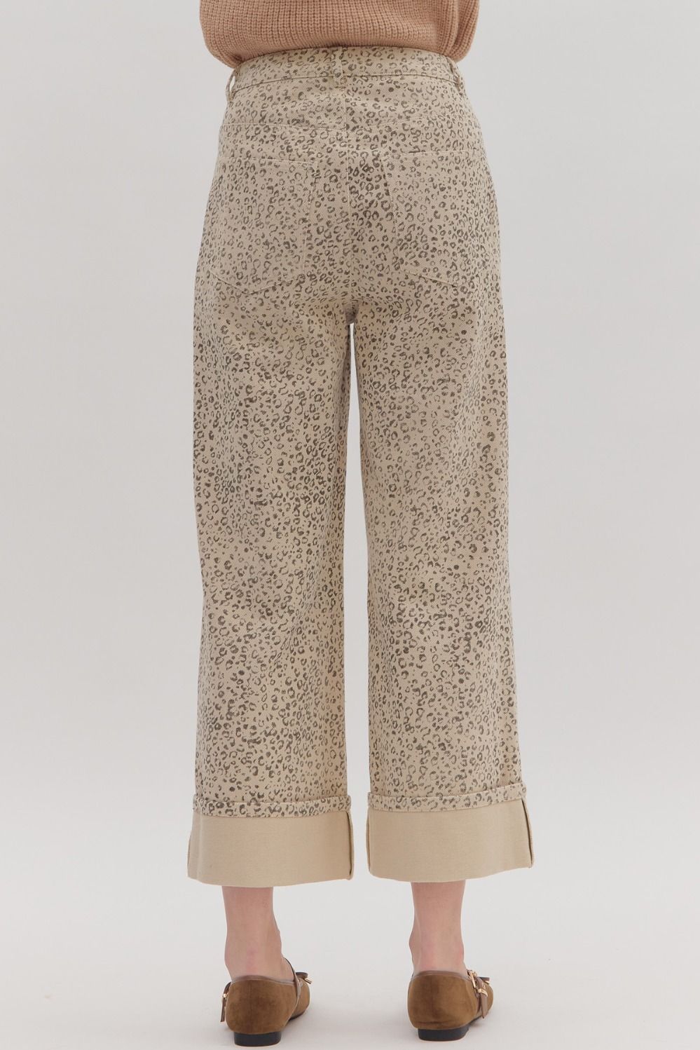 SPOTTED CHEETAH ANKLE PANT WITH CUFF
