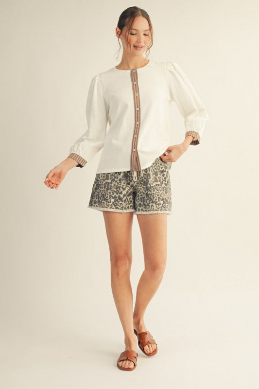 PLEATED PUFF SHOULDER SOLID BUTTON DOWN TOP