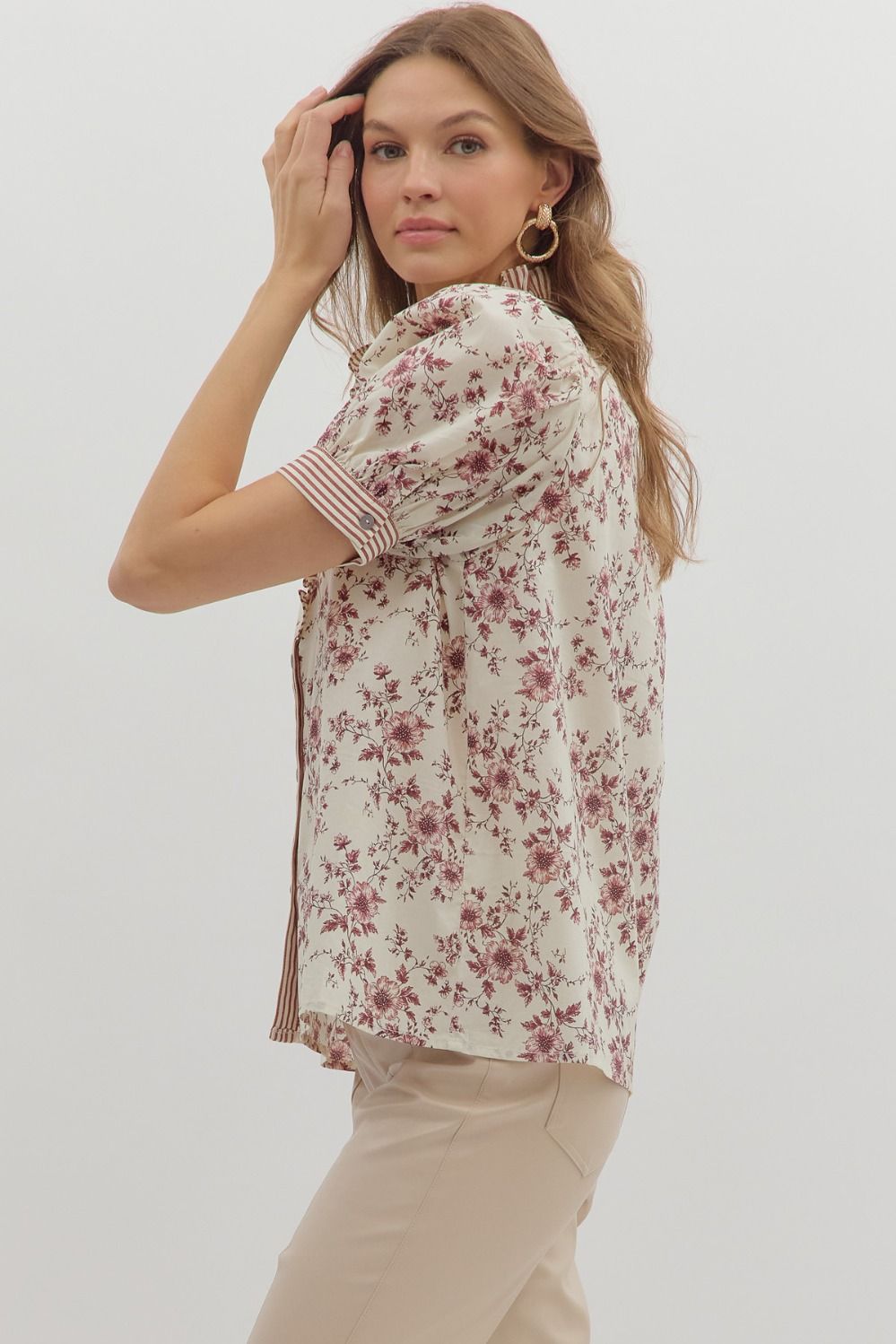 MAROON FLORAL BUTTON DOWN W/ STRIPE COLLAR DETAIL
