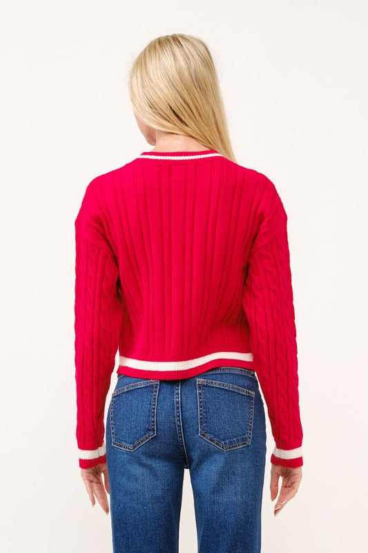 CROPPED CABLE KNIT CREW NECK WITH CONTRAST PIPING